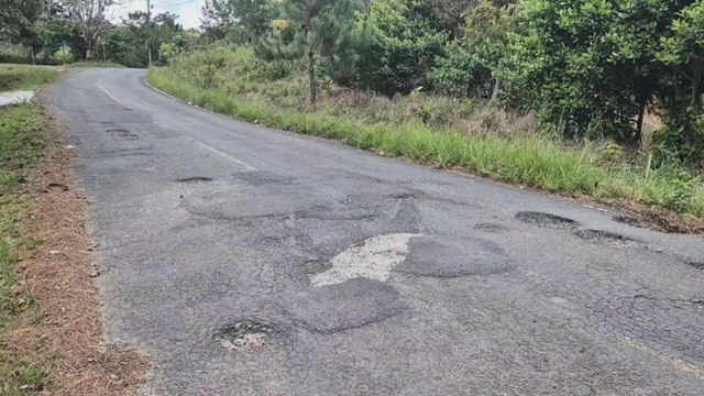 Habitantes de Chicá en Panamá Oeste temen quedar incomunicados por grave deterioro de la vía principal