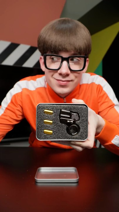 Powerful fidget blaster