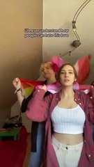 2 Young Women Make Their Relationship Public 🌟