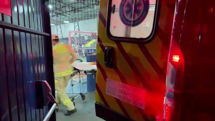 Bombeiros atendem jovem que se machucou em partida de futsal