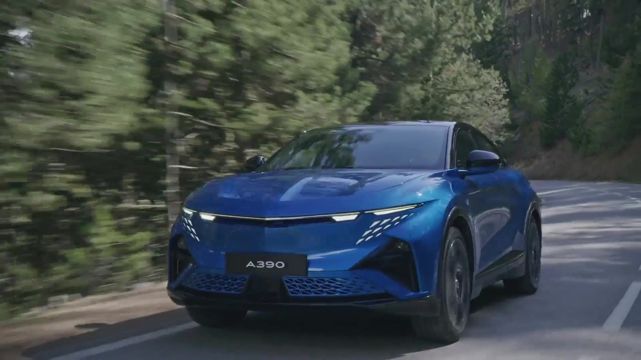 Die neue Alpine A390 - Allrad-Performance mit aktiver Drehmomentverteilung