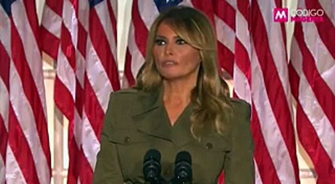 #ConTaconesEntreLegos | Trump Alone