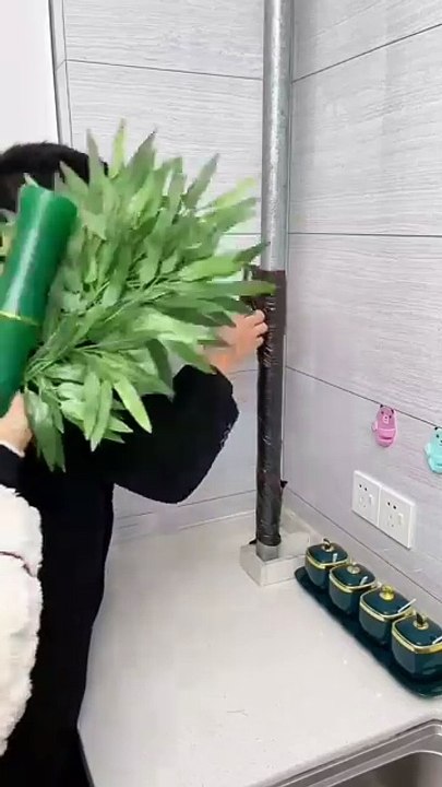 Pipe decoration Stricker