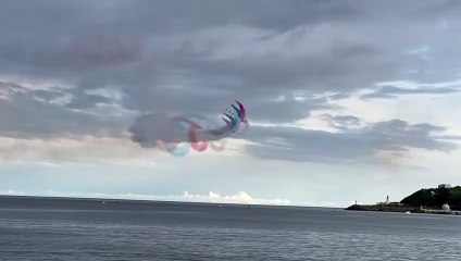 Watch the Red Arrows' stunning display at the Isle of Man TT 2025