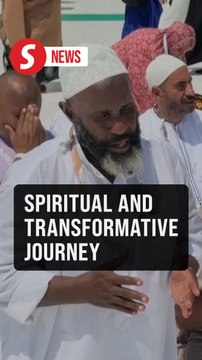 Hajj pilgrims perform farewell rituals at Grand Mosque in Mecca