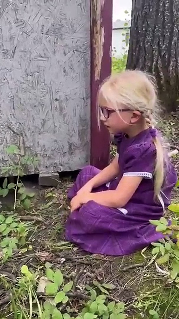 ⁣Little baby girl vs little kittens new viral video 😍📸 cats lover 😍 animals love 😘 kittens new viral 