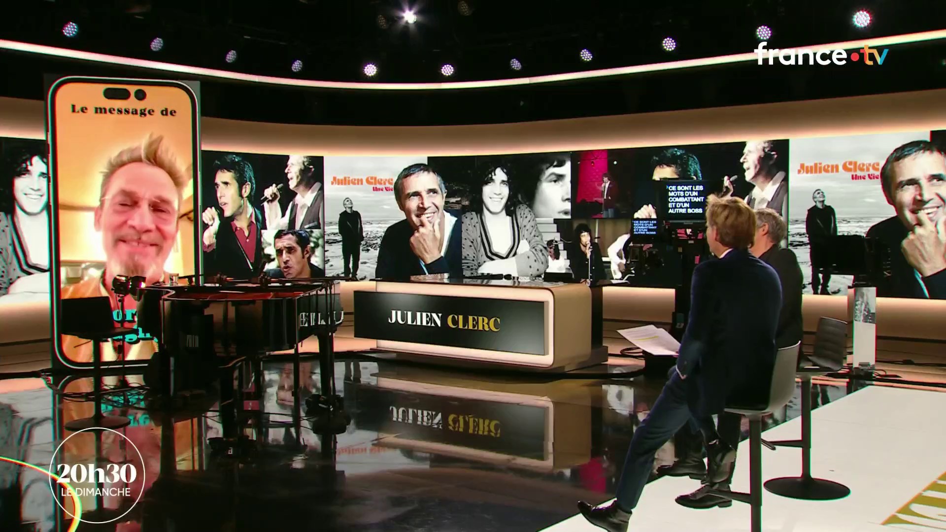 VOICI - Le message très surprenant de Florent Pagny à Julien Clerc