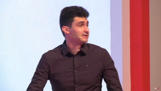 LAS REFUGIADAS MADONNA DEEB y LATIFA SAKHIZADA en el II CONGRESO de AS DEPORTE EN POSITIVO