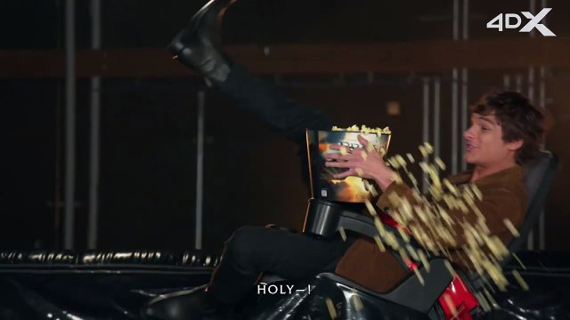 How To Train Your Dragon | Mason Thames & Nico Parker Take On The 4DX Chair