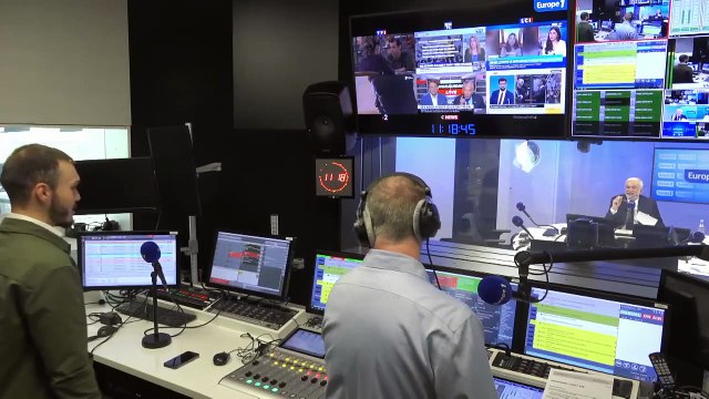 Pascal Praud - «Certains préfèrent pendant ce temps-là brainwasher sur l'invasion du pays et les derniers faits divers» tacle Emmanuel Macron