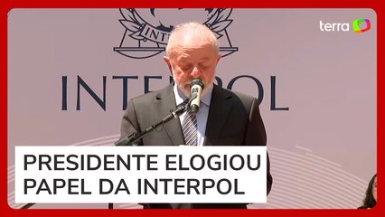 Lula visita Interpol, destaca brasileiro no comando e alerta para evolução do crime organizado