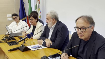 Emiliano "Minacce social? Sono uno dei pochi governatori senza scorta"