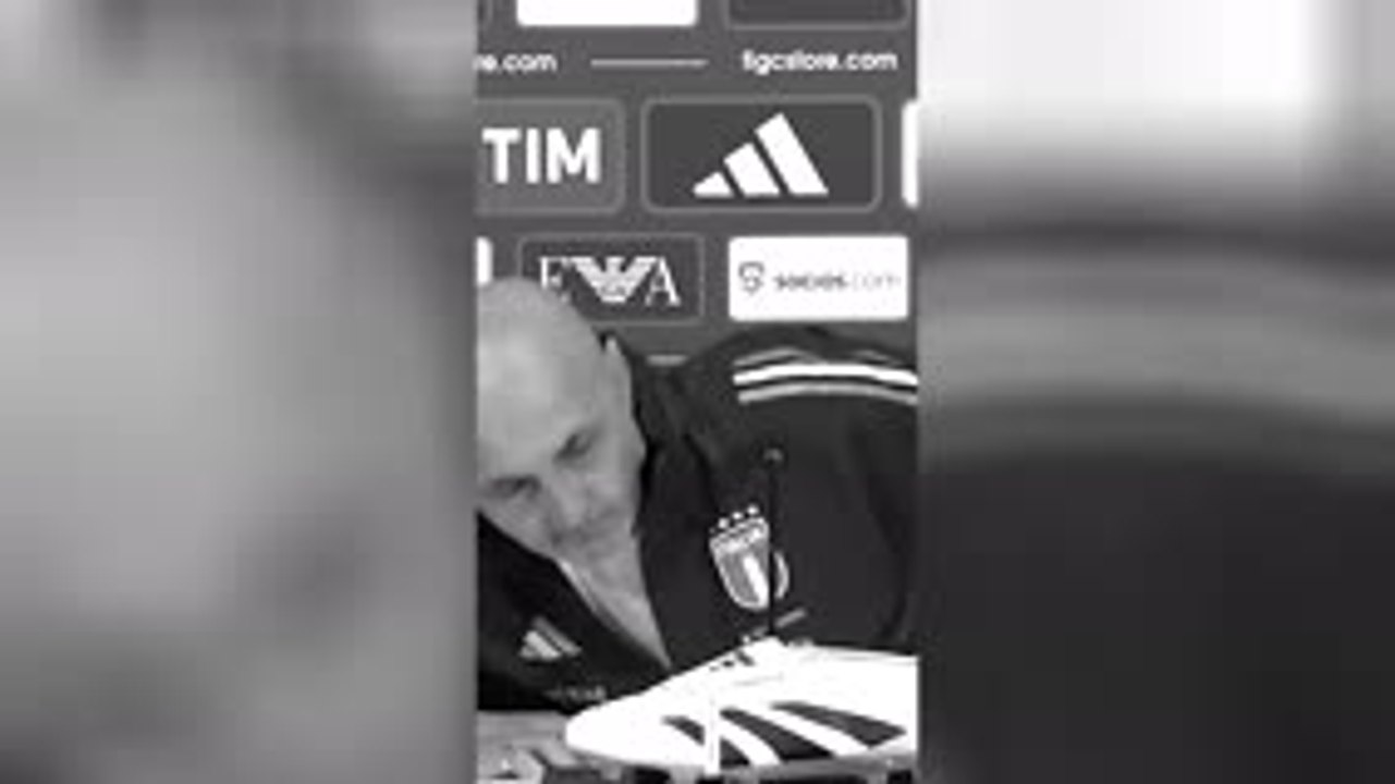 Spalletti STORMS out of press conference after Italy sacking