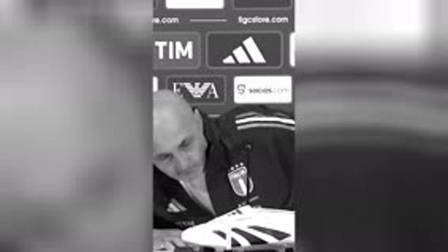 Spalletti STORMS out of press conference after Italy sacking