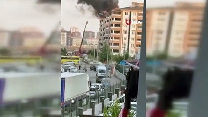 Gaziantep’te 7 katlı binanın çatısı alev alev yandı