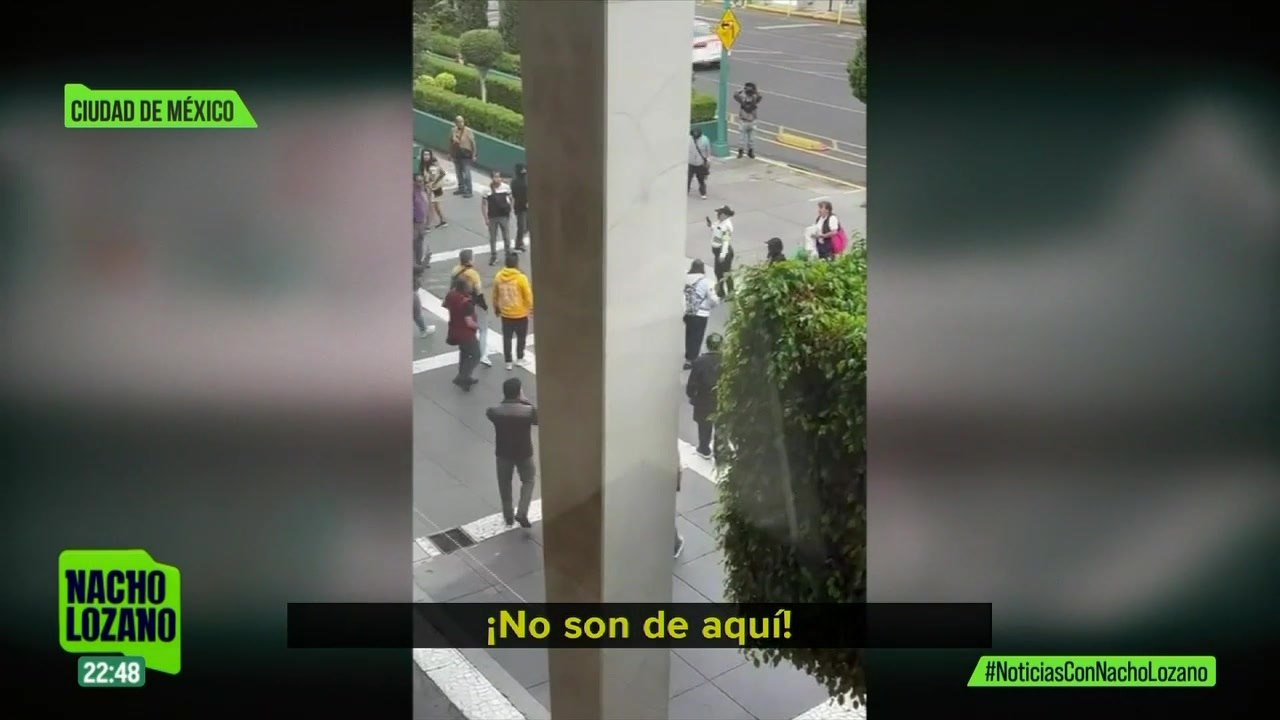 Un grupo de choque trató de romper el paro de labores que realizan trabajadores del Poder Judicial