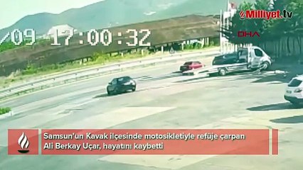 Motosikletiyle refüje çarpıp öldü; sürüklendiği anlar kamerada