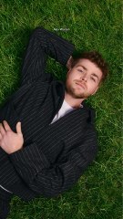 Aujourd’hui je te présente celui qui occupe la 1ère place Billboard Hot 100. Voici Alex Warren ! ✨