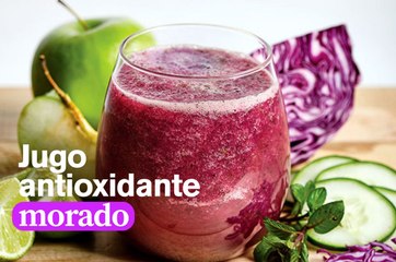 Jugo antioxidante morado con col y frambuesas