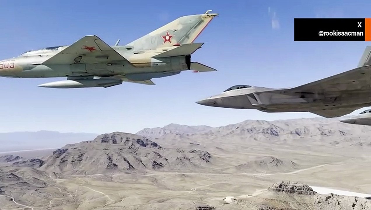 Non Lo Vedrai Mai Più: Il MiG-21 Guida un F-22 in un Tributo Segreto Rivelato