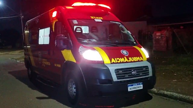Jovem é agredido e pede socorro para populares na Rua Itália, no Cascavel Velho