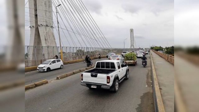 Puente de la 17: tránsito fluye normalidad tras retiro postes caídos