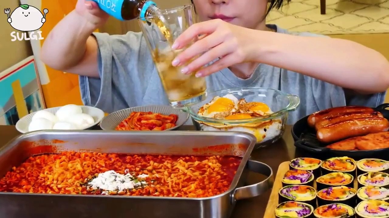 ASMR MUKBANG Fire Spicy Ramyun Noodles🔥. Kimbap, Sausage, Spam, Kimchi, Soy Rice with Eggs.