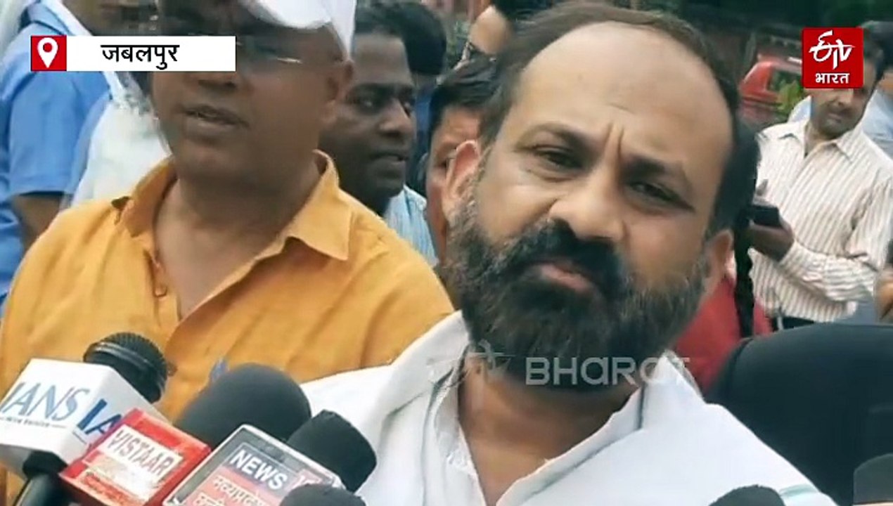 मध्य प्रदेश के सबसे लंबे फ्लाईओवर पर राजनीति, ज...