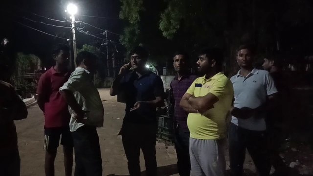 राजगढ़ में बिजली संकट के बीच कंट्रोल रूम में शराब पार्टी, बोतलें मिली