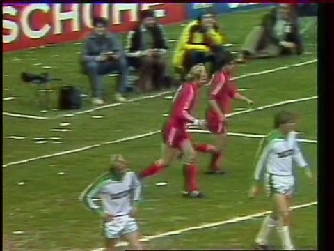 MONCHENGLADBACH - HAMBOURG - 1982 - SAISON 1981/1982 -