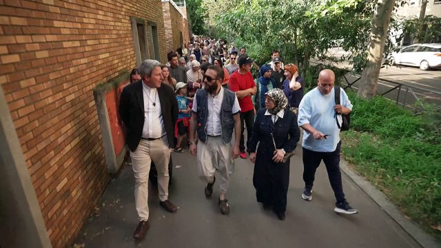 Musulmans, juifs et catholiques marchent ensemble à Villeurbanne