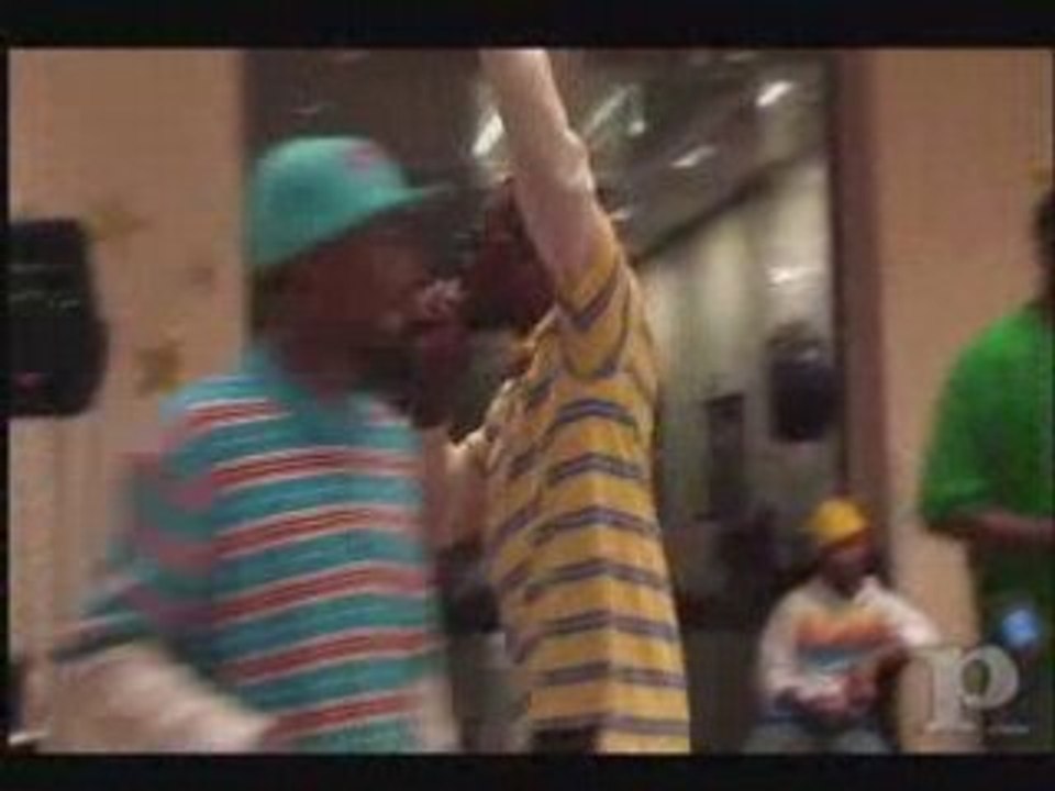 Arch Millie - The Booth