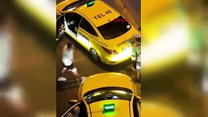 İstanbul'da taksicilerin yumruk yumruğa kavgası kamerada
