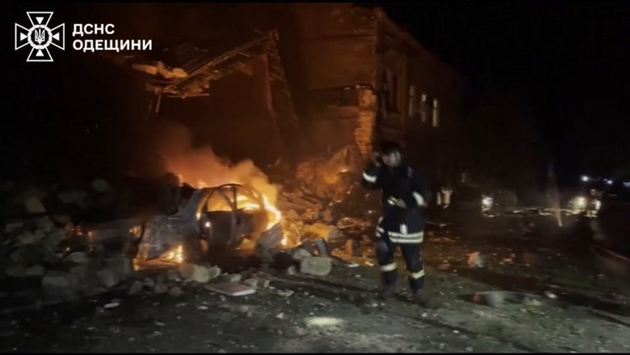 Ukraine maternity hospital hit in deadly Russian drone strikes