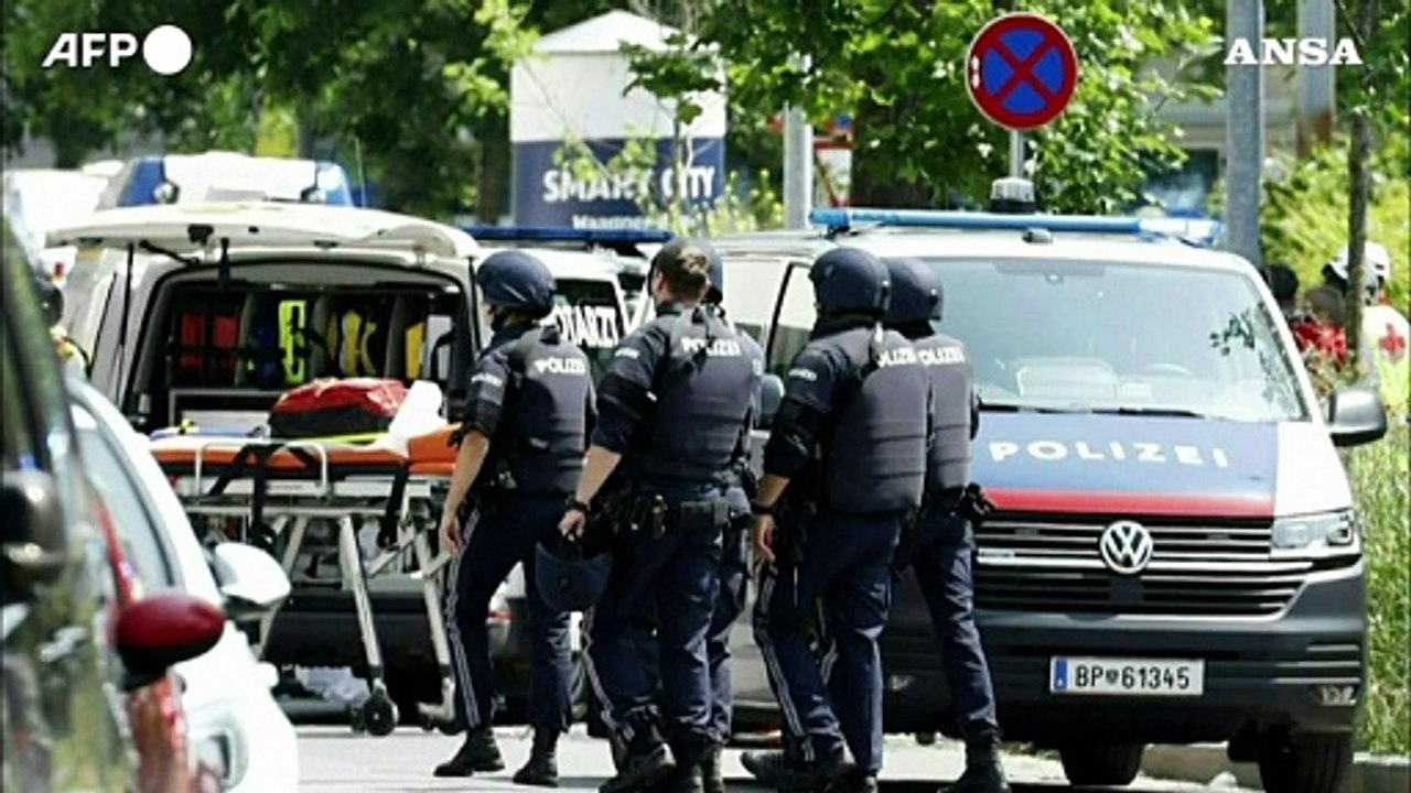 Austria, sparatoria in una scuola a Graz: almeno 10 i morti