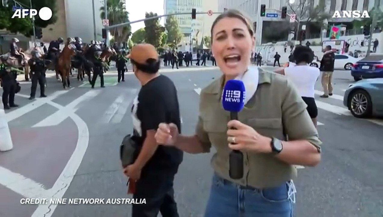Los Angeles, giornalista colpita da un proiettile di gomma durante le proteste