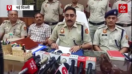 दिल्ली के मंगोलपुरी में अवैध धंधे का भंडाफोड़, पुलिस ने छापा मार पांच महिला सहित 32 लोगों को दबोचा