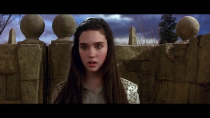 Labyrinth - Funny Guards and Spooky Hands!_1080p