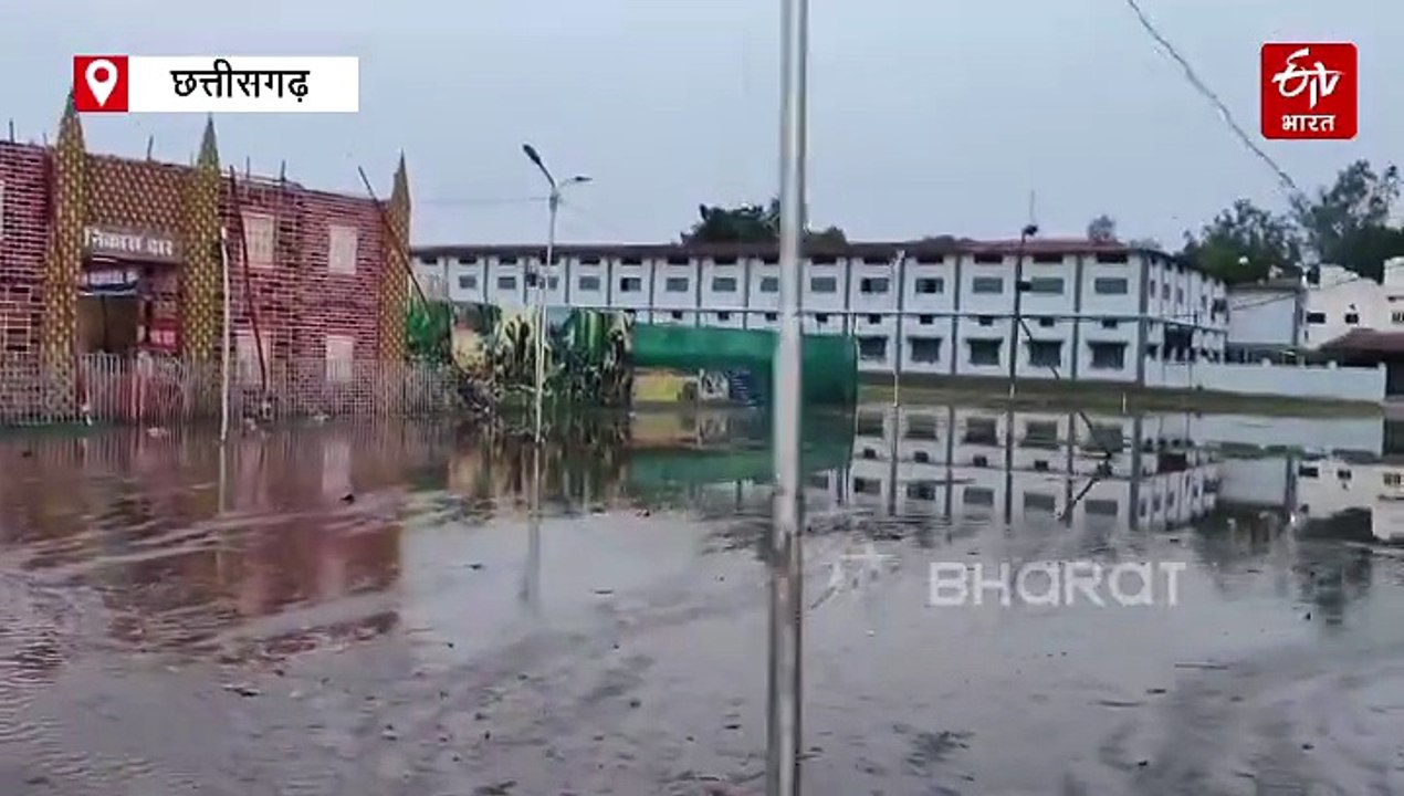 धमतरी शहर में लाखों लीटर पानी की बर्बादी, नगर निगम की लापरवाही, ठीकरा ठेकेदार पर फूटा