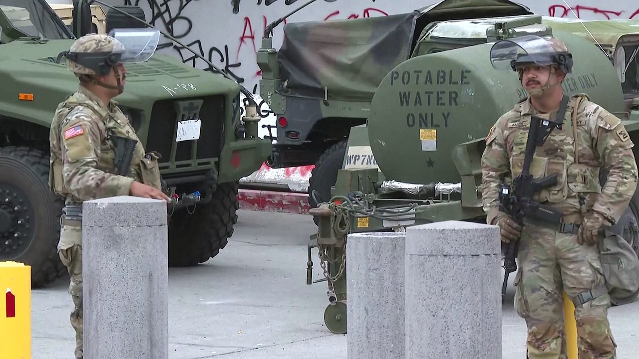Trump mobiliza fuzileiros navais e aumenta a tensão nos protestos de Los Angeles