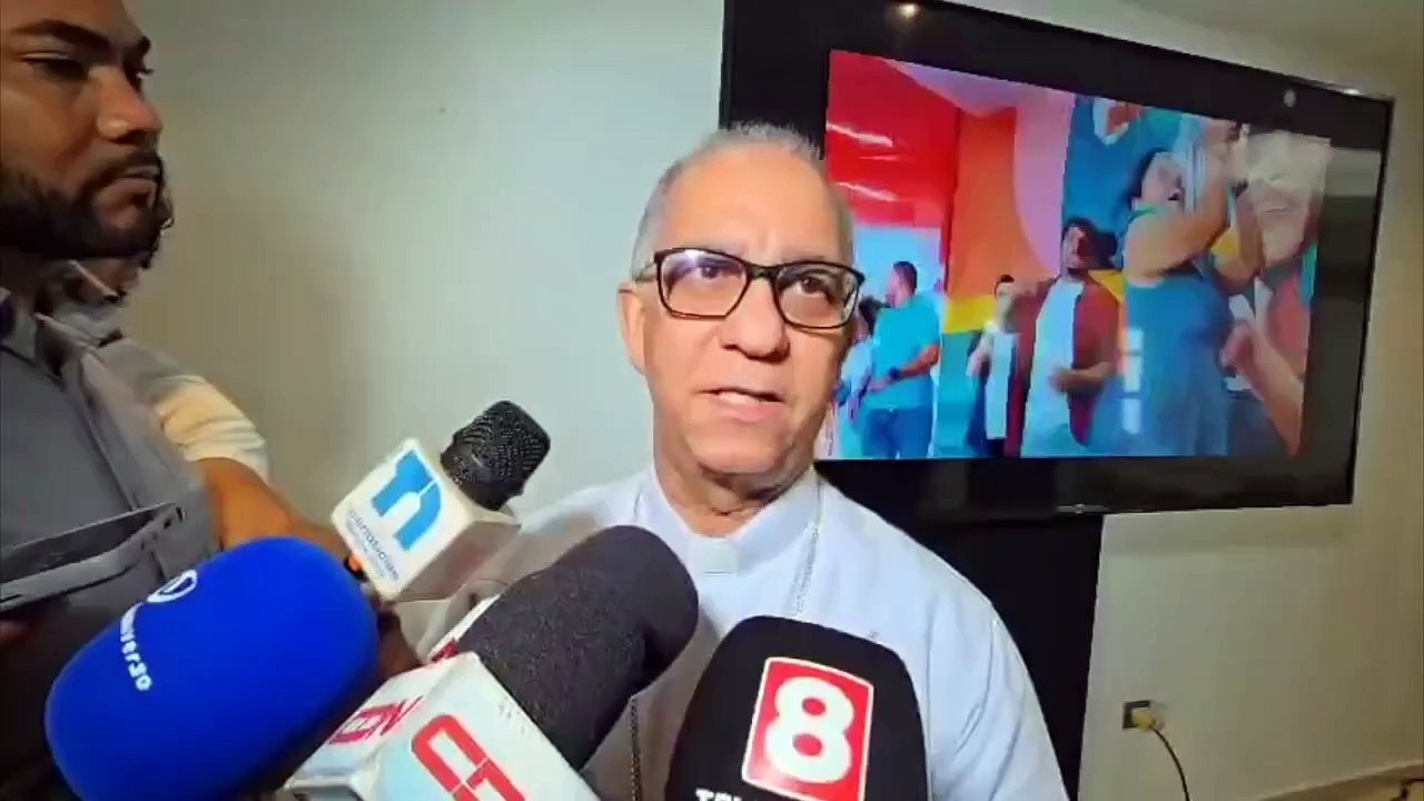 Arzobispo de Santiago critica ¨maltratos¨ en deportaciones de haitianos