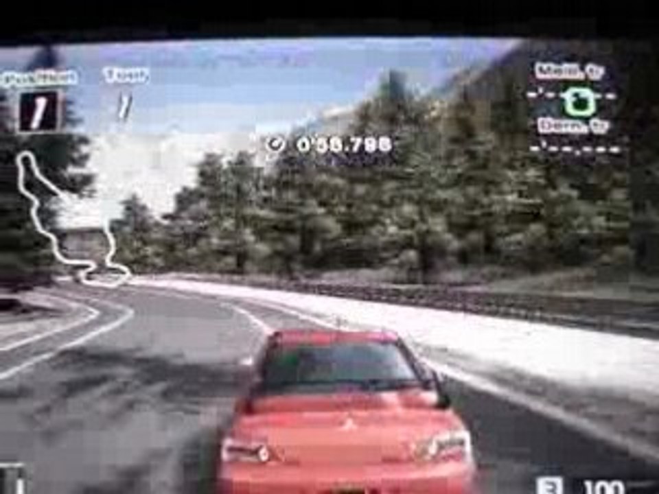 El capitan vue de poursuite de la lancer evo VIII