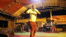 Non le zouglou danse est trop doux, regarder cet artiste
