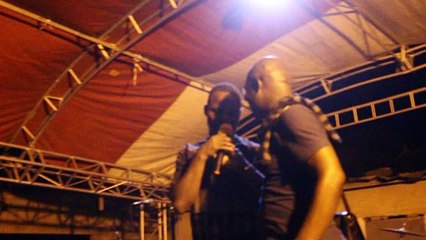 LE GAR LÀ A DJÔ DEDANS ? SON BIAMA EST TROP CHIC