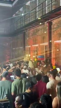 Gravação do DVD da banda Parangolé reúne Leo Santana e outros artistas; confira