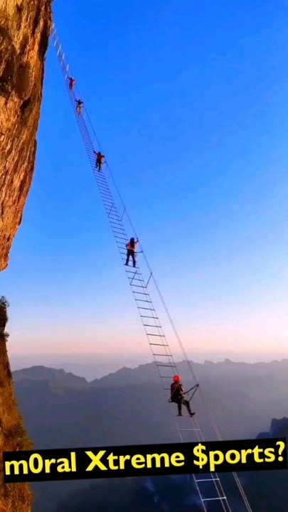 #heaven #cliff #xtreme #climbing #sport #sn2sg #sunnight #sunnightmusic #sky #stairway #stairwaytoheaven #sunnightpop #sunnightblues #stepbystep #scary #ladder #giant #air #climb #experience #thrilling #dangerous #mountain #qixing #brave #gym #resistant