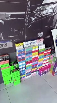 Veículo carregado com cigarros eletrônicos e celulares é apreendido em Umuarama