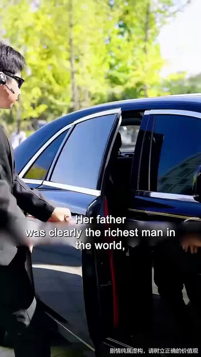 She Cut Meat to Buy Him a Watch—Then He Dumped Her 😢💸… But at the Party, She Owned the Whole University