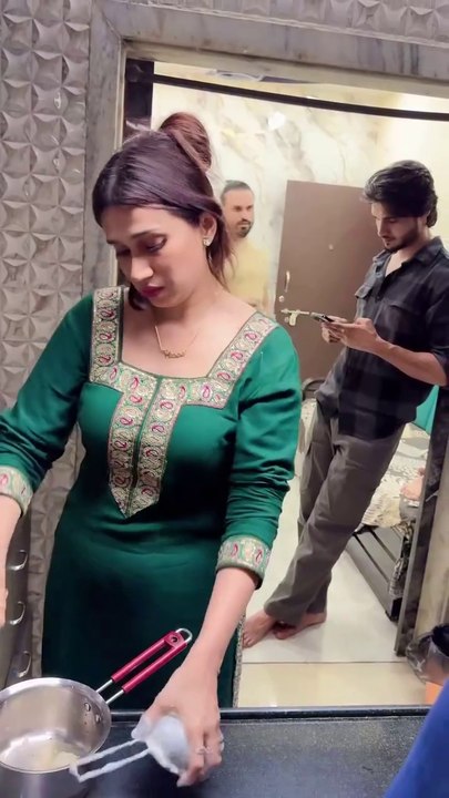 کسی تنگ نہ کریں