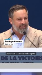 Abascal intenta hablar francés en un mitin de Patriots en París